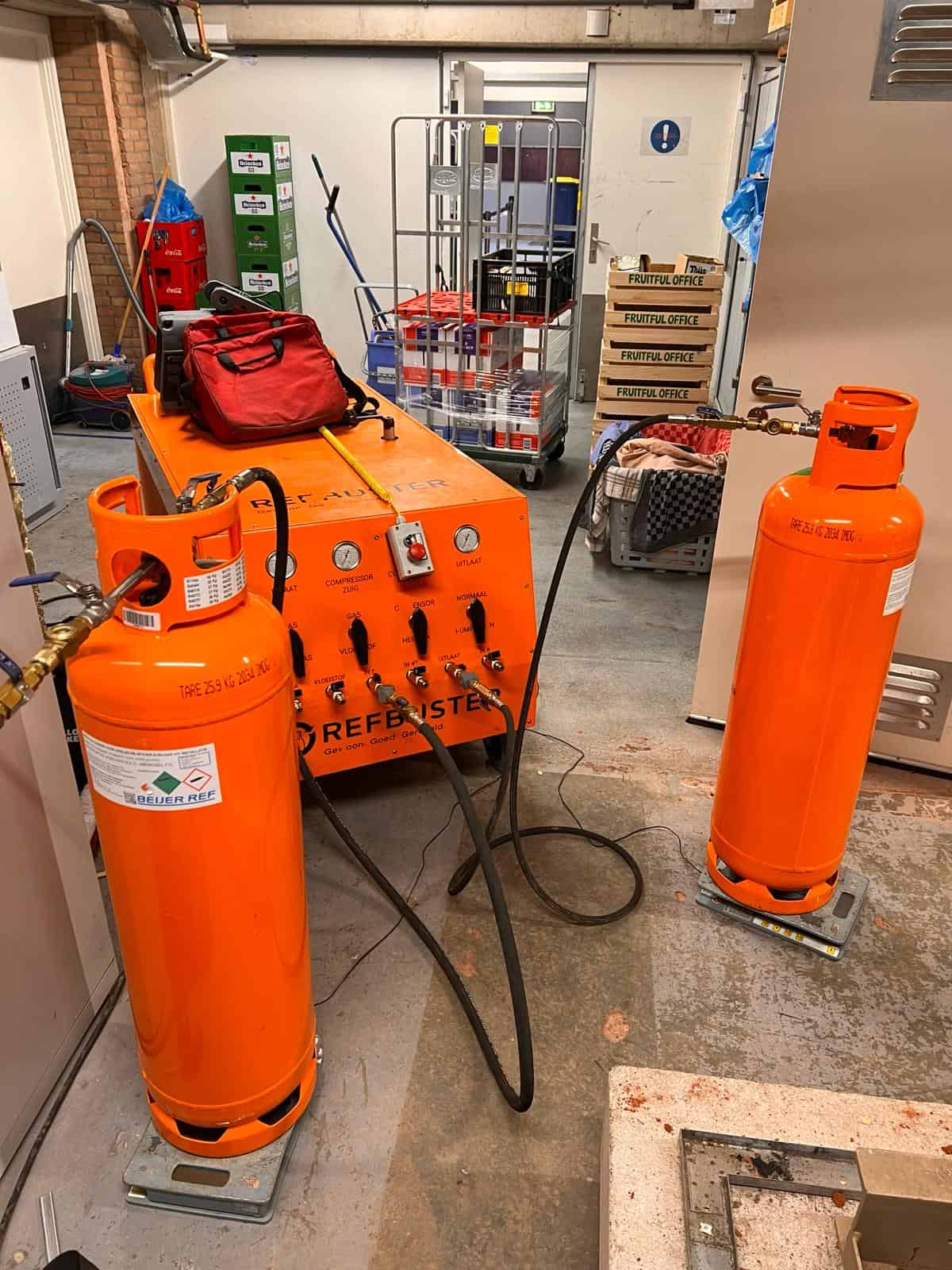 Afpompen koelmachine 03